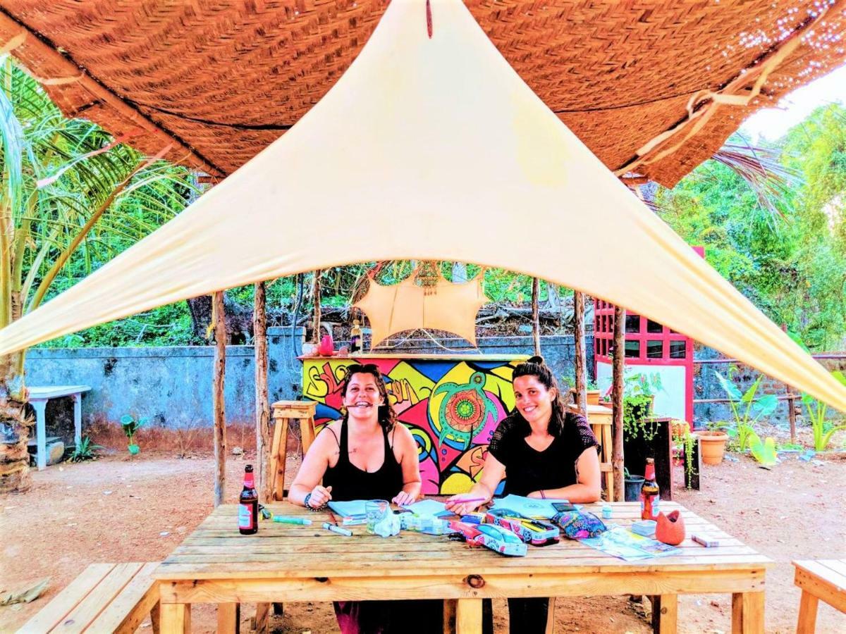 Folklore Hostel Goa Vagator Exterior foto